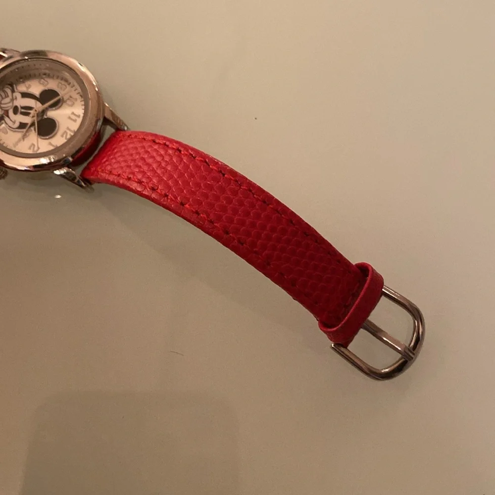 Genuine leather & stainless steel Mickey Mouse Disney watch - analog, authentic